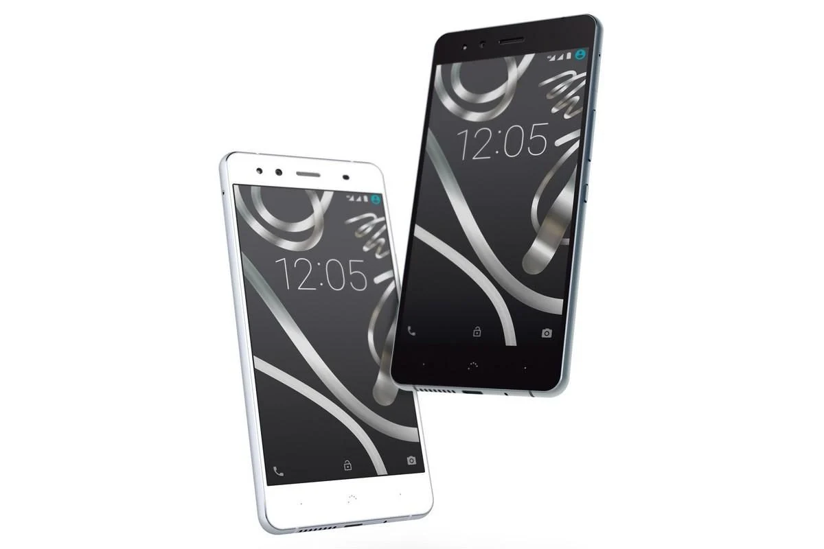 bq Aquaris X5 與三星 Galaxy Z Flip 6