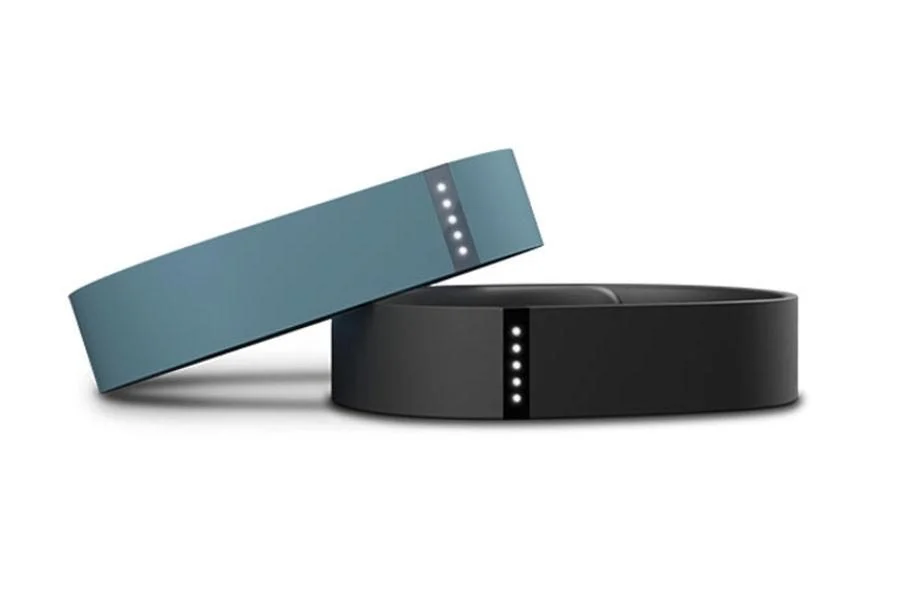 Fitbit Flex 與 Fitbit Charge 5