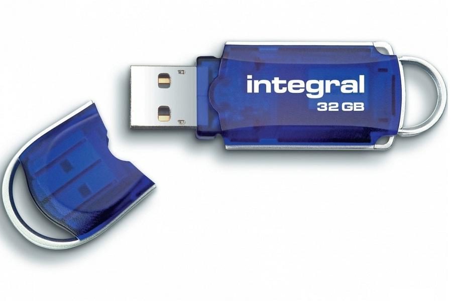 Integral Courier 32 Go พร้อม IStorage DatAshur BT 128 Go