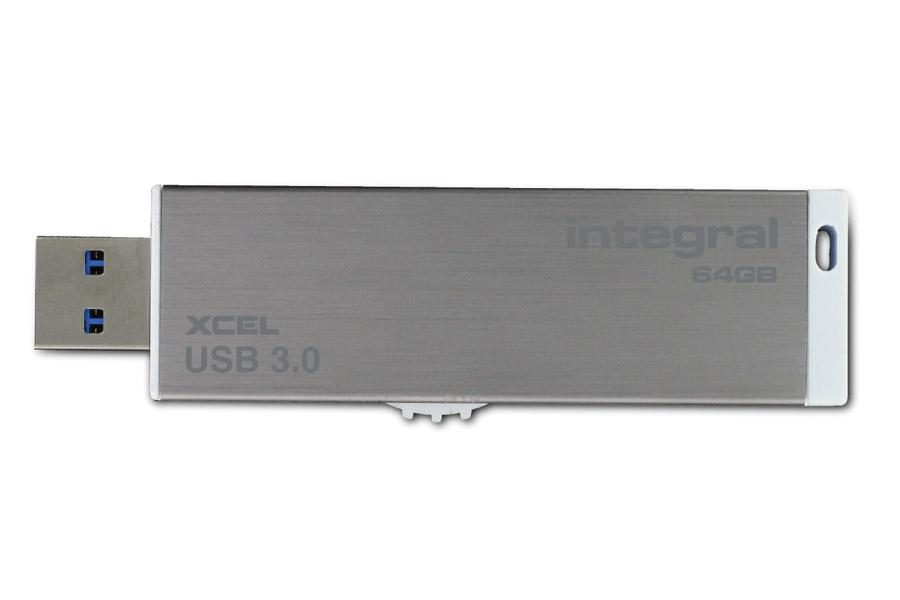 Integral Xcel 64 Go 相对于 IStorage DatAshur BT 128 Go