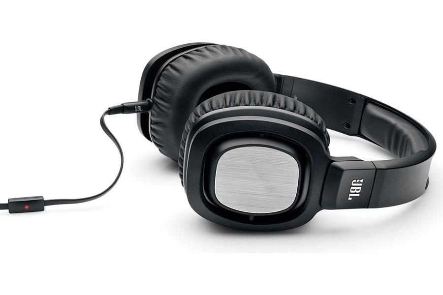 JBL J88a contre Ultimate Ears UE 適合