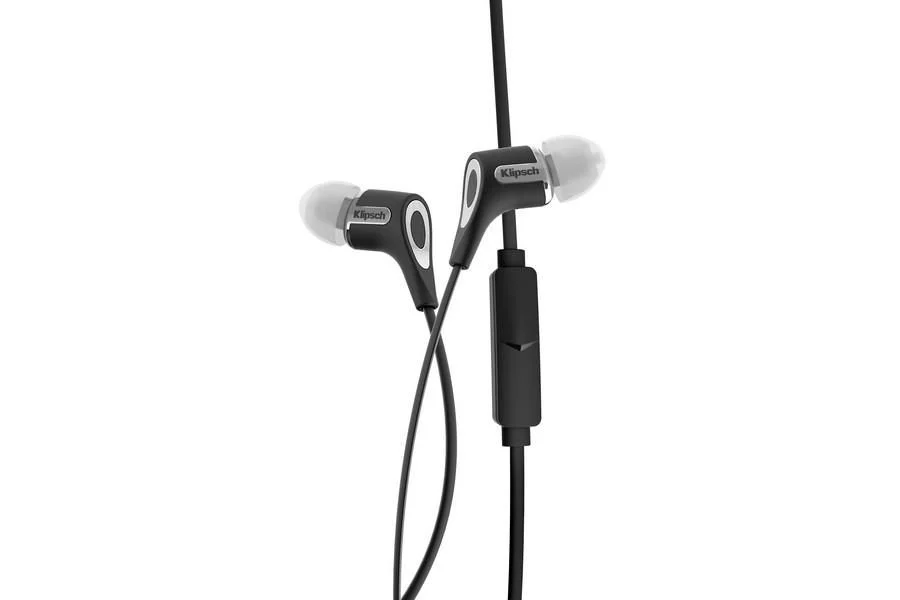 klipsch R6m contre Nothing Ear（棒）