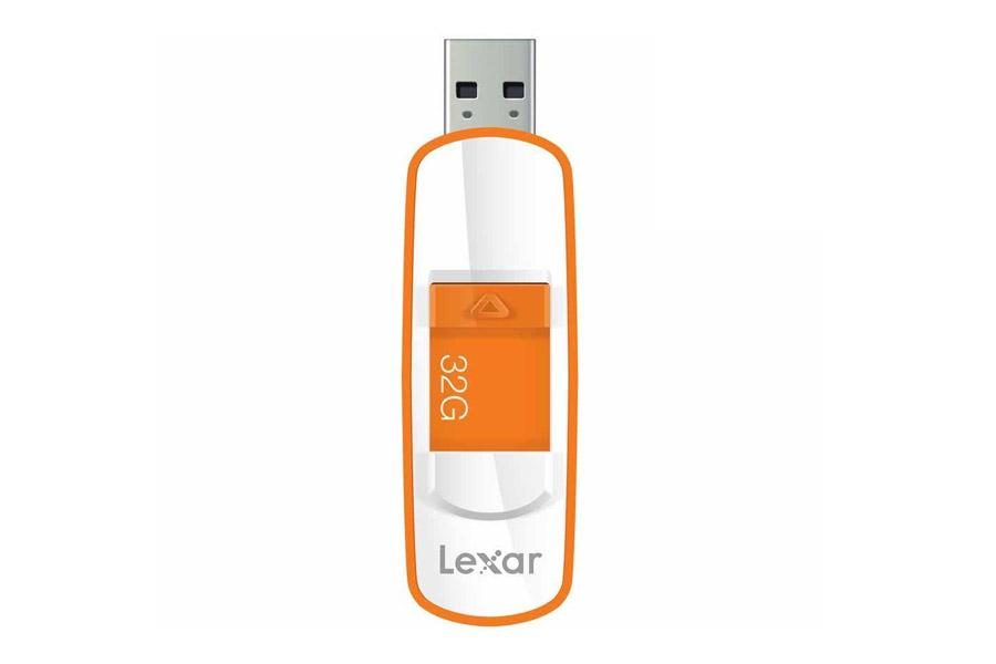 Lexar JumpDrive S73 32 Go 與 PNY PRO Elite 512 Go