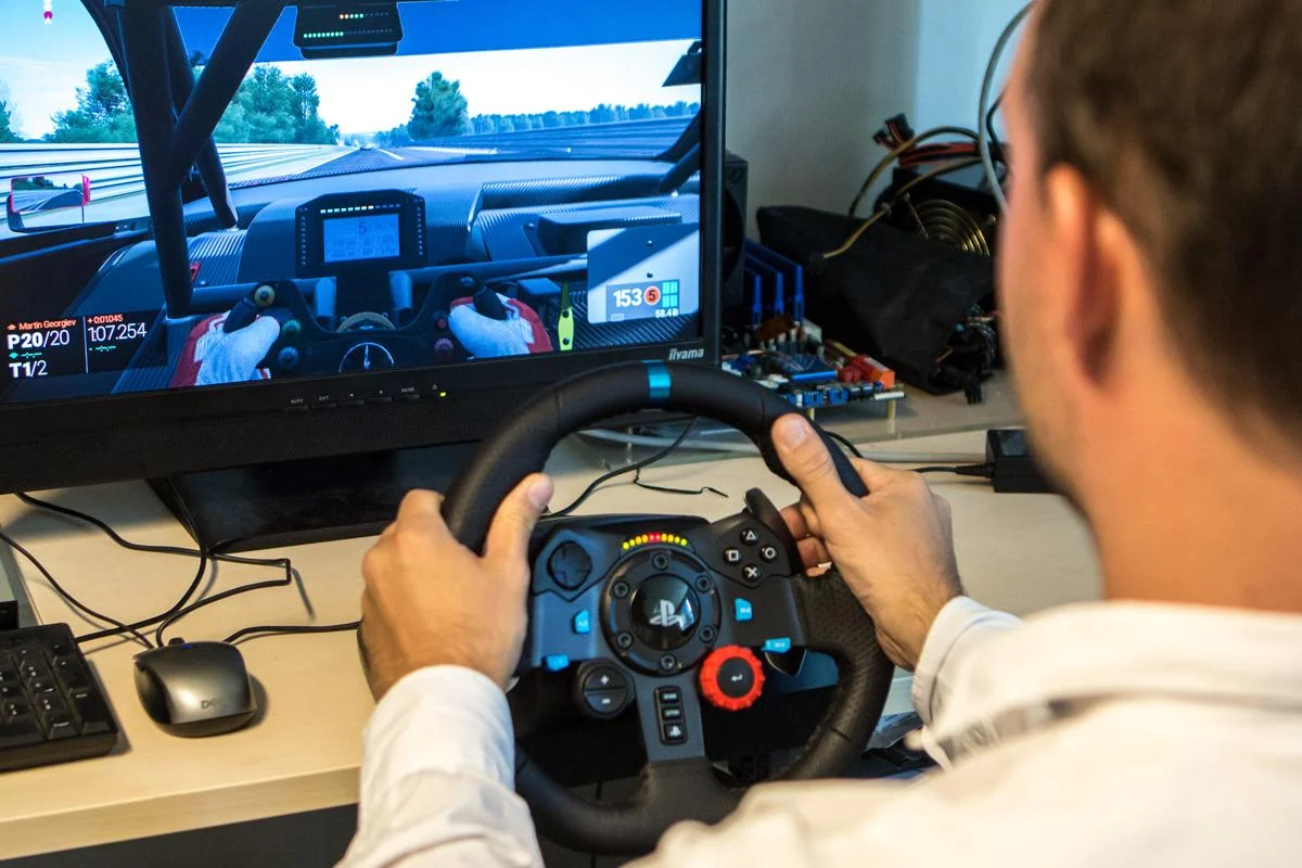 Logitech G29 Driving Force กับ Elgato 4K60 S+