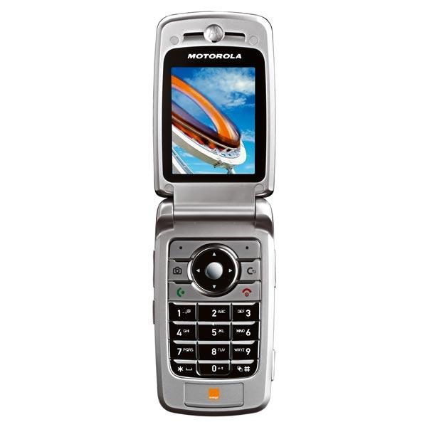 Motorola A910 กับ Samsung B2710 (GT-B2710)