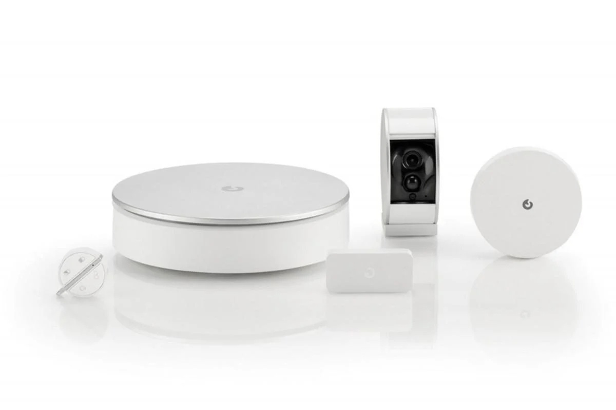 MyFox Home Alarm（帶安全攝影機）與 Google Home