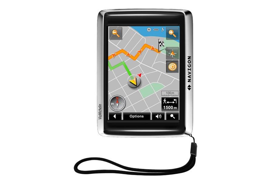 Navigon 2510 Explorer 與 Garmin DriveAssist 51 LMT-S