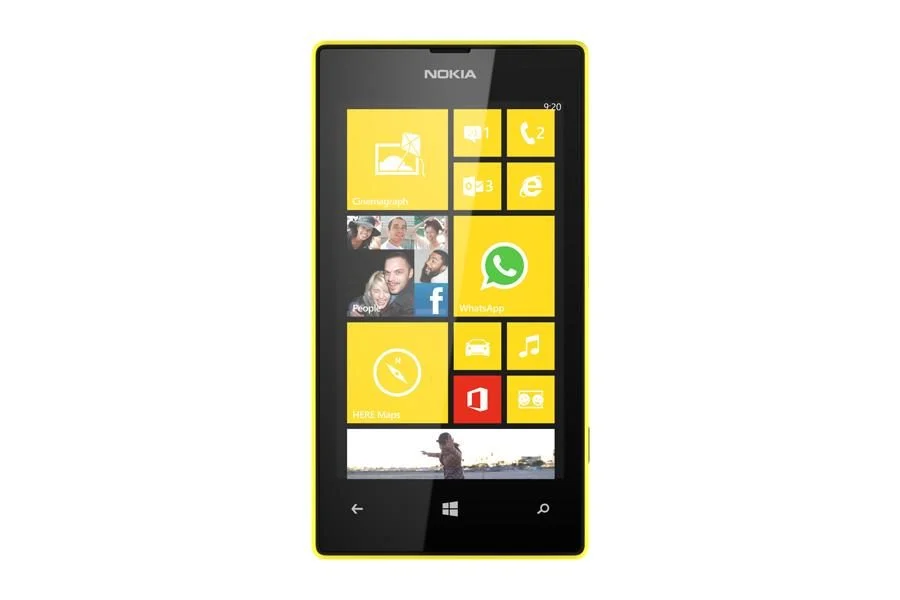 诺基亚 Lumia 520 与三星 Galaxy Z Flip 6