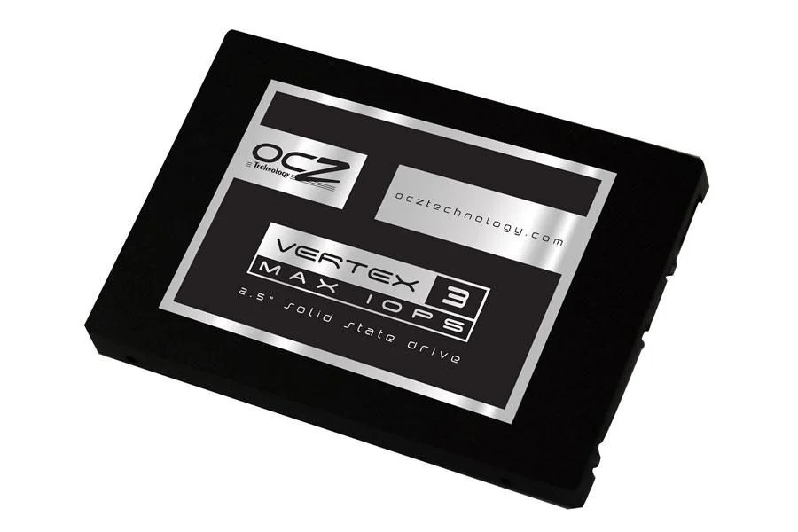 OCZ Technology Vertex 3 最大 IOPS 120 Go 对比 Crucial P2 500 Go