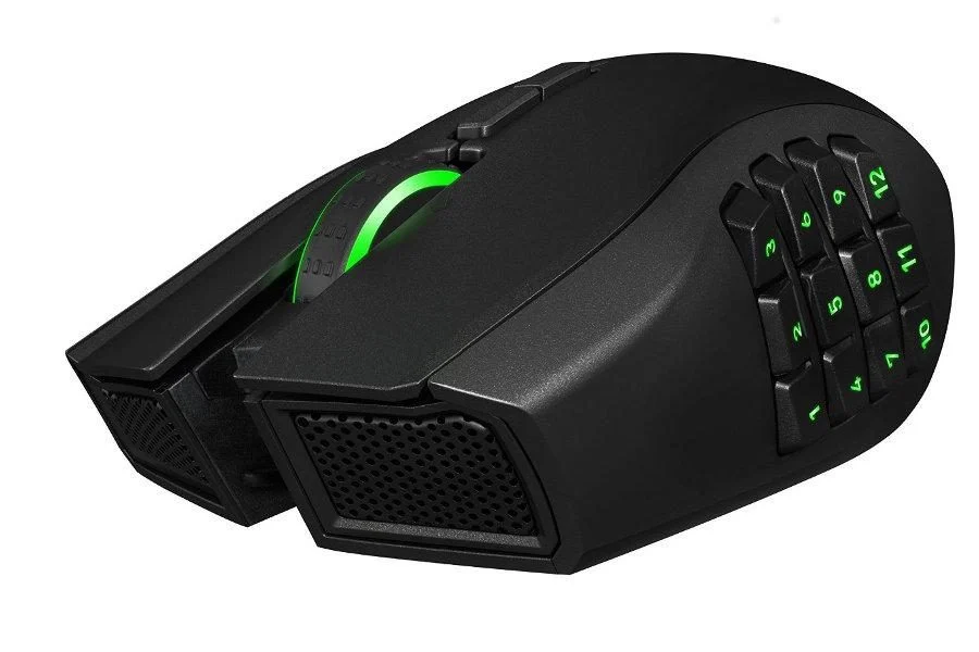 Razer Naga Epic Chroma กับ Logitech MX518