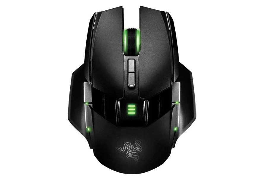 Razer Ouroboros 与 Microsoft Pro IntelliMouse 特别版