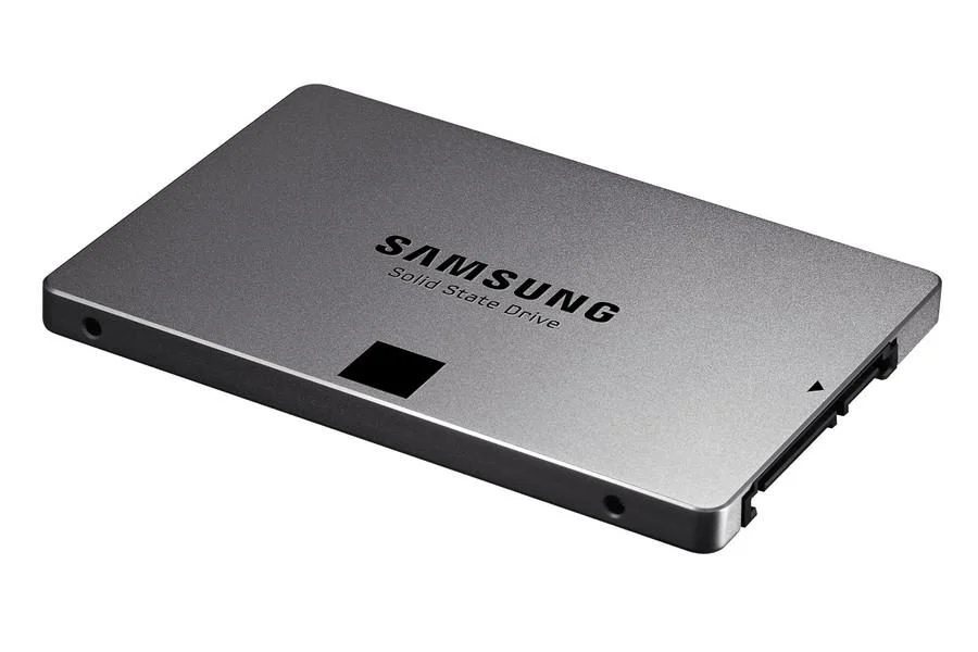 Samsung 840 EVO 250 Go ที่สำคัญ P2 500 Go