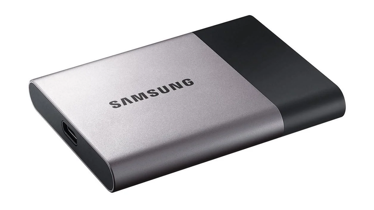 Samsung T3 500 Go พร้อม IStorage DiskAshur M2 1 ถึง