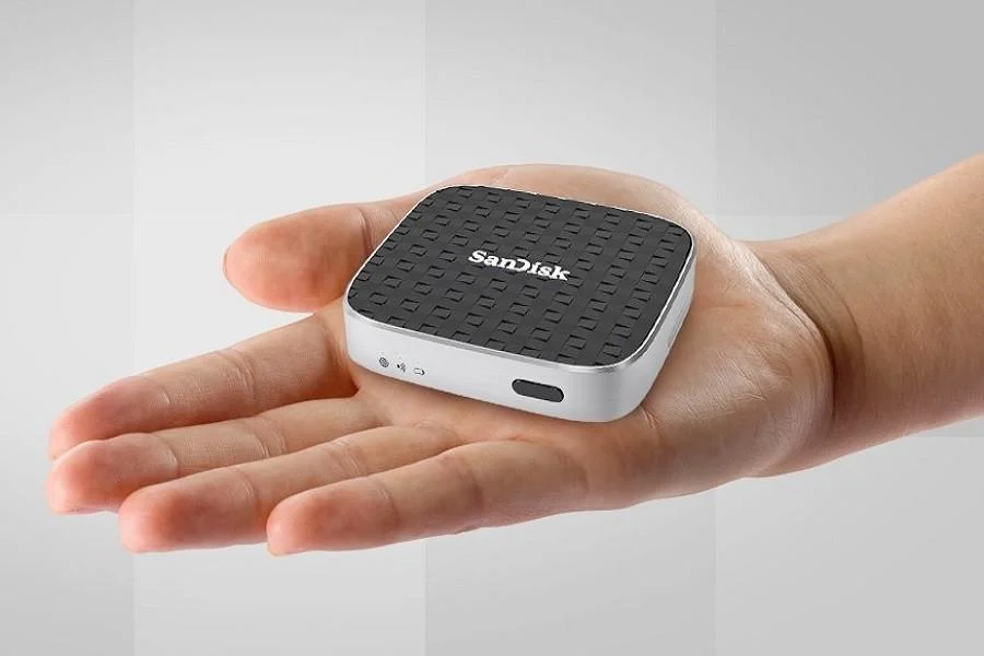 SanDisk Connect 無線媒體驅動器 32 Go 與 RAVPower FileHub RP-WD009