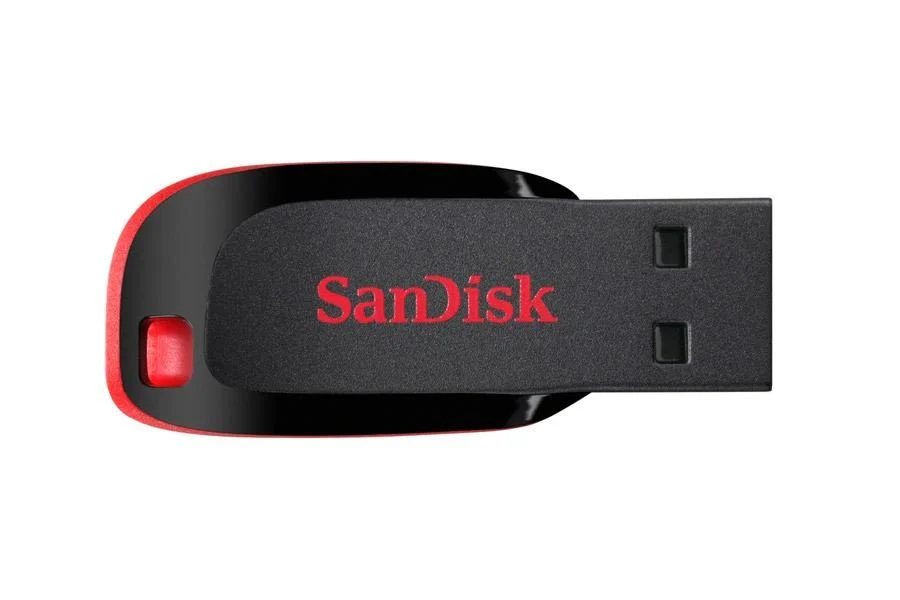 SanDisk Cruzer Blade 4 Go 對比 Transcend JetFlash 920 256 Go