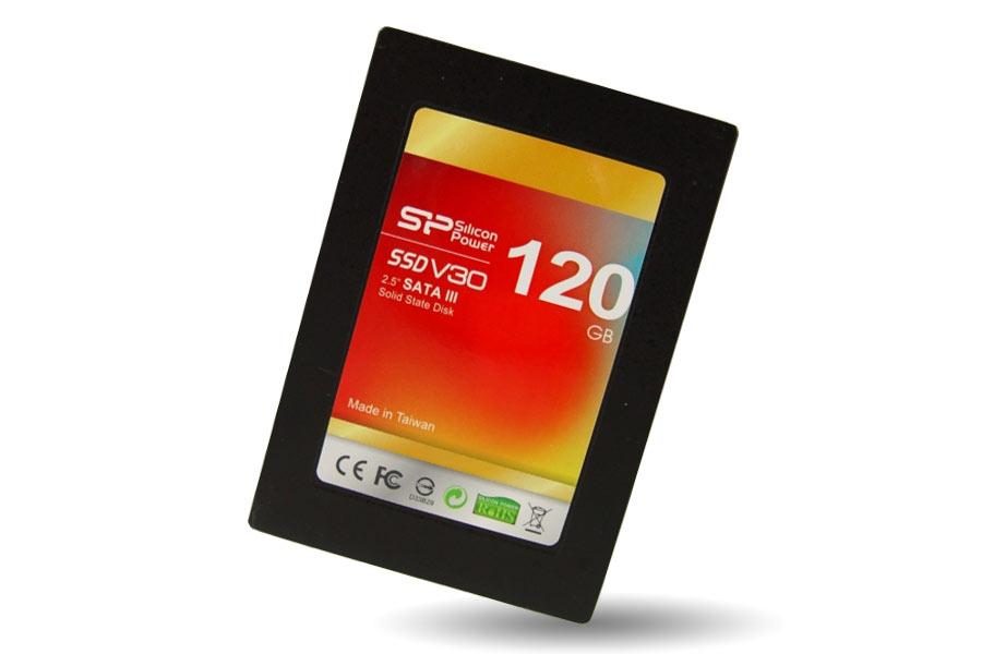 Silicon Power V30 120 Go 對比 Crucial P2 500 Go