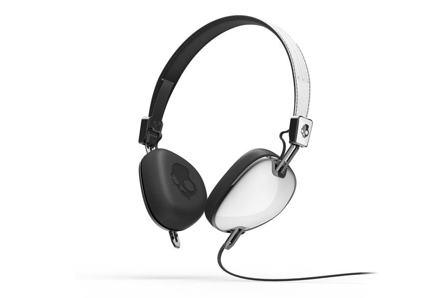 Skullcandy Navigator contre Nothing Ear（棒）