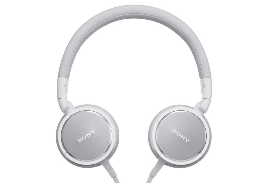 Sony MDR-ZX610 พร้อม Ultimate Ears UE เหมาะกับ