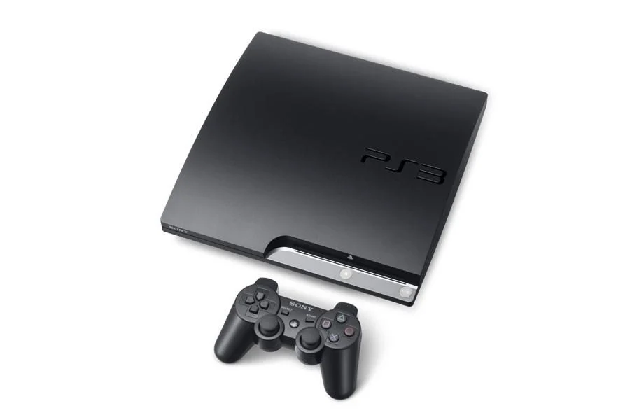 索尼 Playstation 3 Slim 与 LG BP325