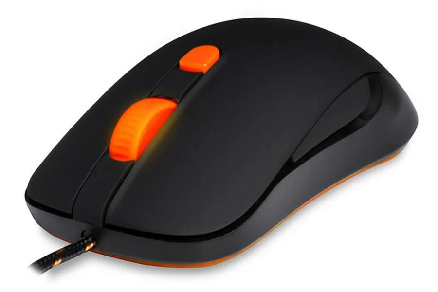 SteelSeries Kana 與 Logitech MX518