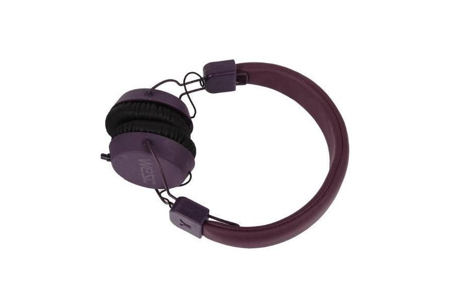 WeSC Piston contre Ultimate Ears UE 适合