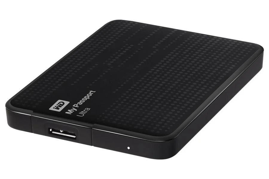 Western Digital My Passport Ultra 500 Go 与 DataLocker DL4 FE SSD 1 至