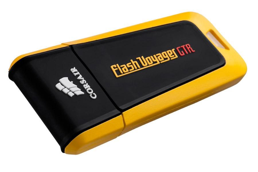 Corsair Flash Voyager GTR 128 Go พร้อม IStorage DatAshur BT 128 Go