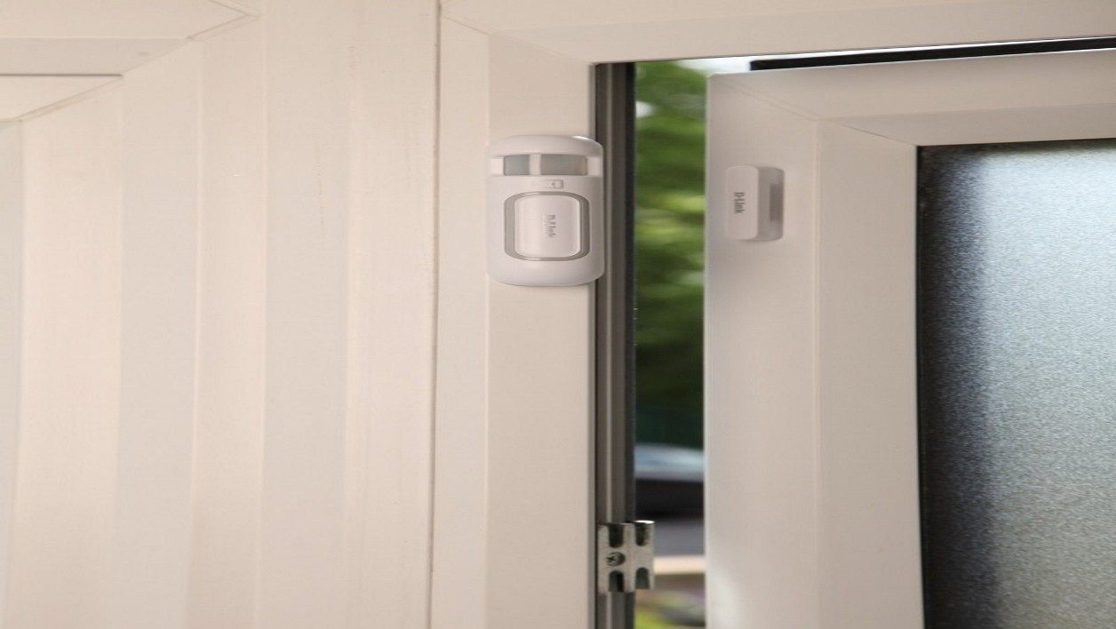 D-Link DCH-Z110 對抗 Google Nest Doorbell