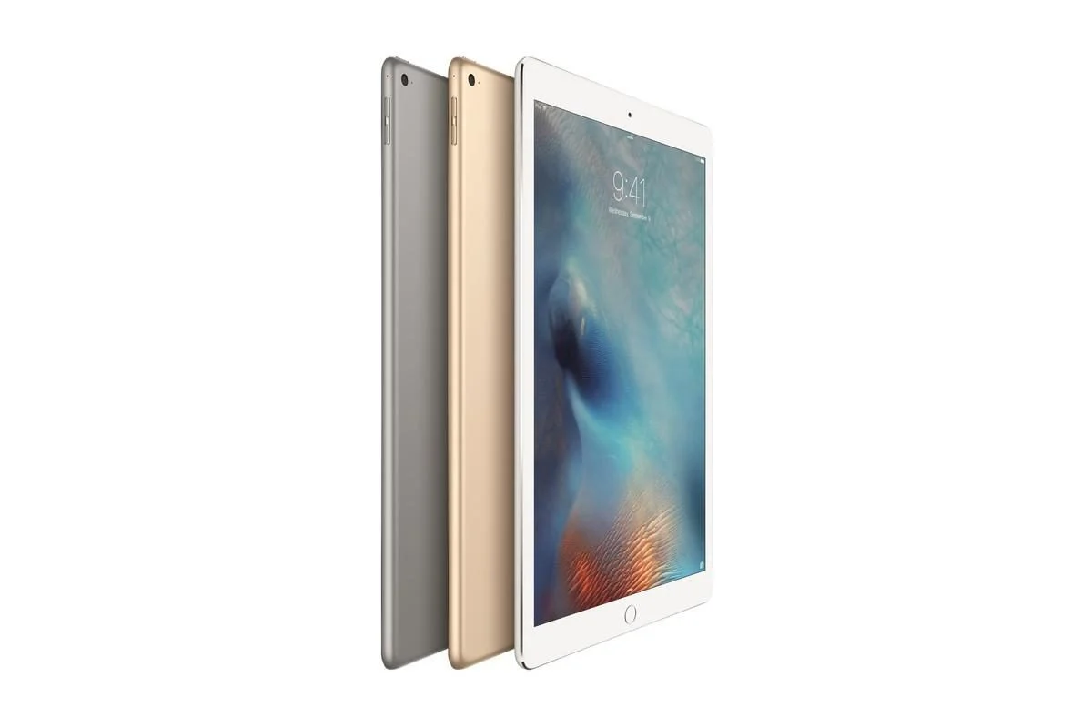 Apple iPad Pro 12.9 英寸 128 GB Wi-Fi + 4G 对比 Apple iPad Pro 12.9 英寸 2022 年