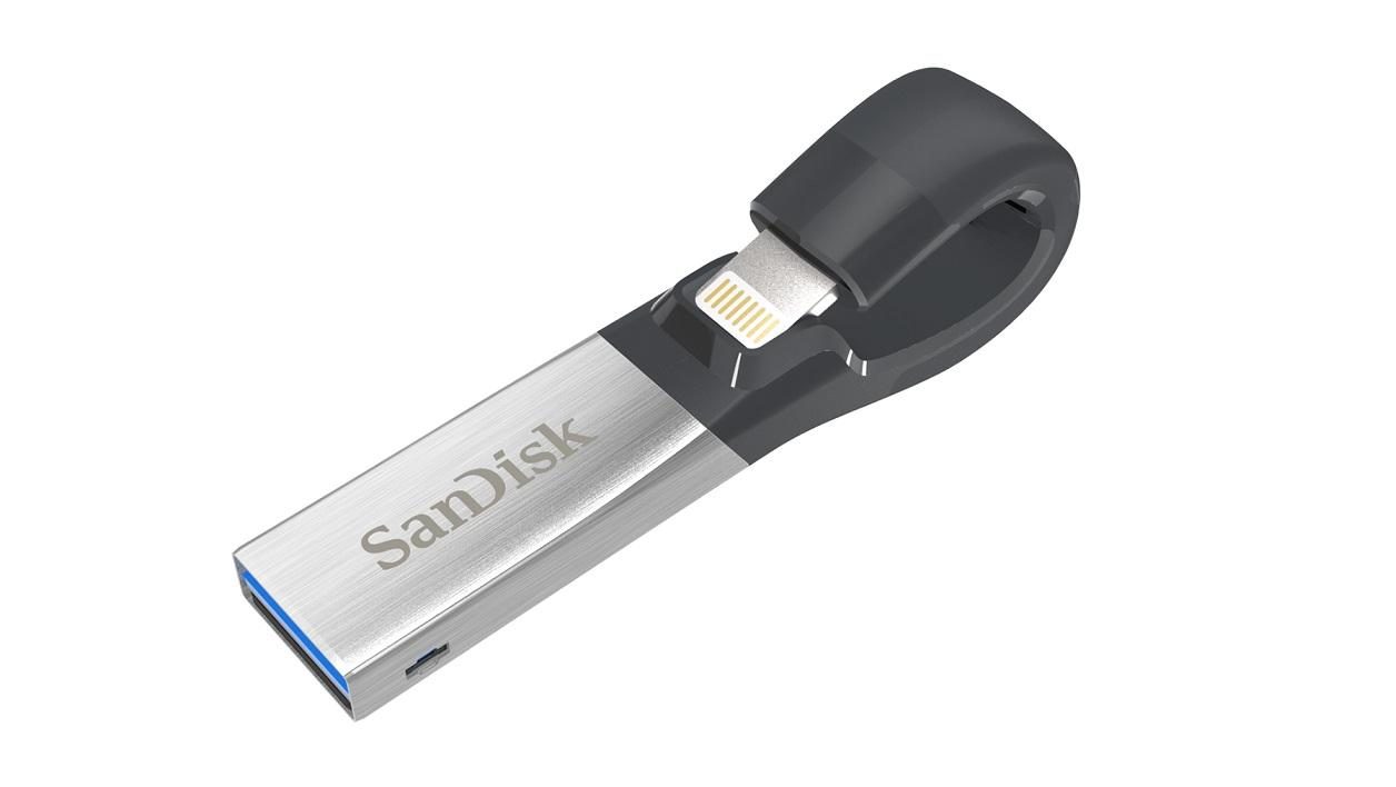 SanDisk iXpand V2 32 Go 對比 Transcend JetFlash 920 256 Go