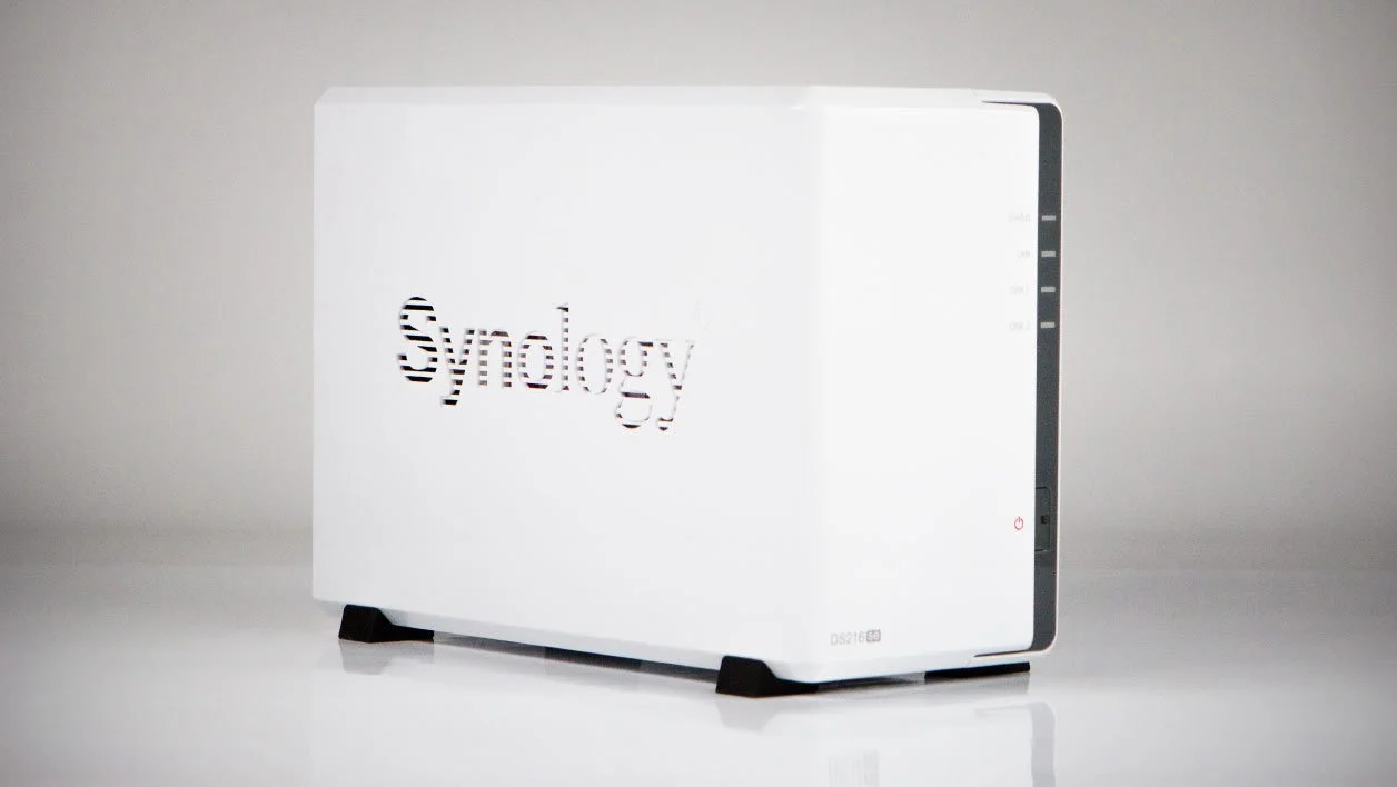 Synology DS216se 對比 Novathings Helixee (NHLX1CL 1 to)