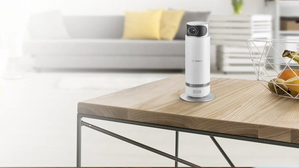 Bosh Smart Home 360° (F01U316304) พร้อมกล้องภายในอาคาร 2K แพนและเอียง