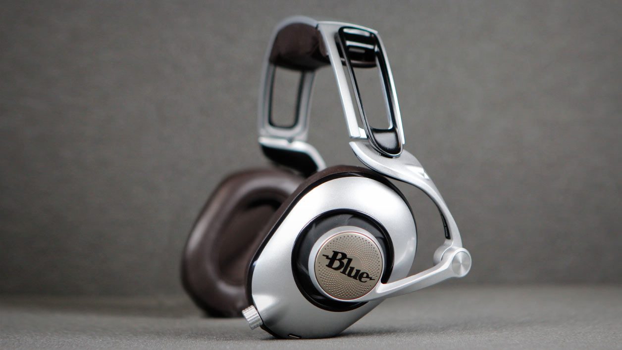 Blue Ella contre Ultimate Ears UE 适合