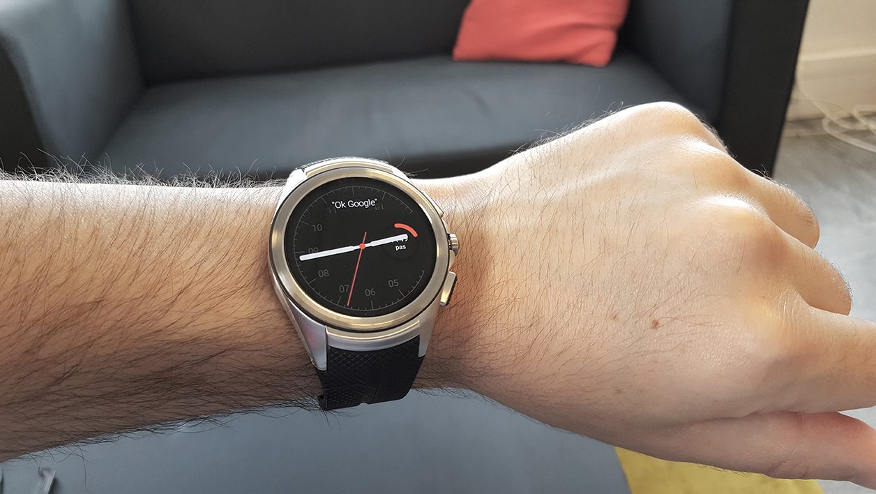 LG Watch Urbane 2 (3G) 对比 Google Pixel Watch LTE