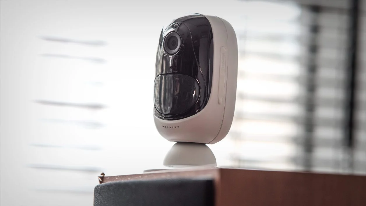 Reolink Argus พร้อม Indoor Cam 2K แพนและเอียง