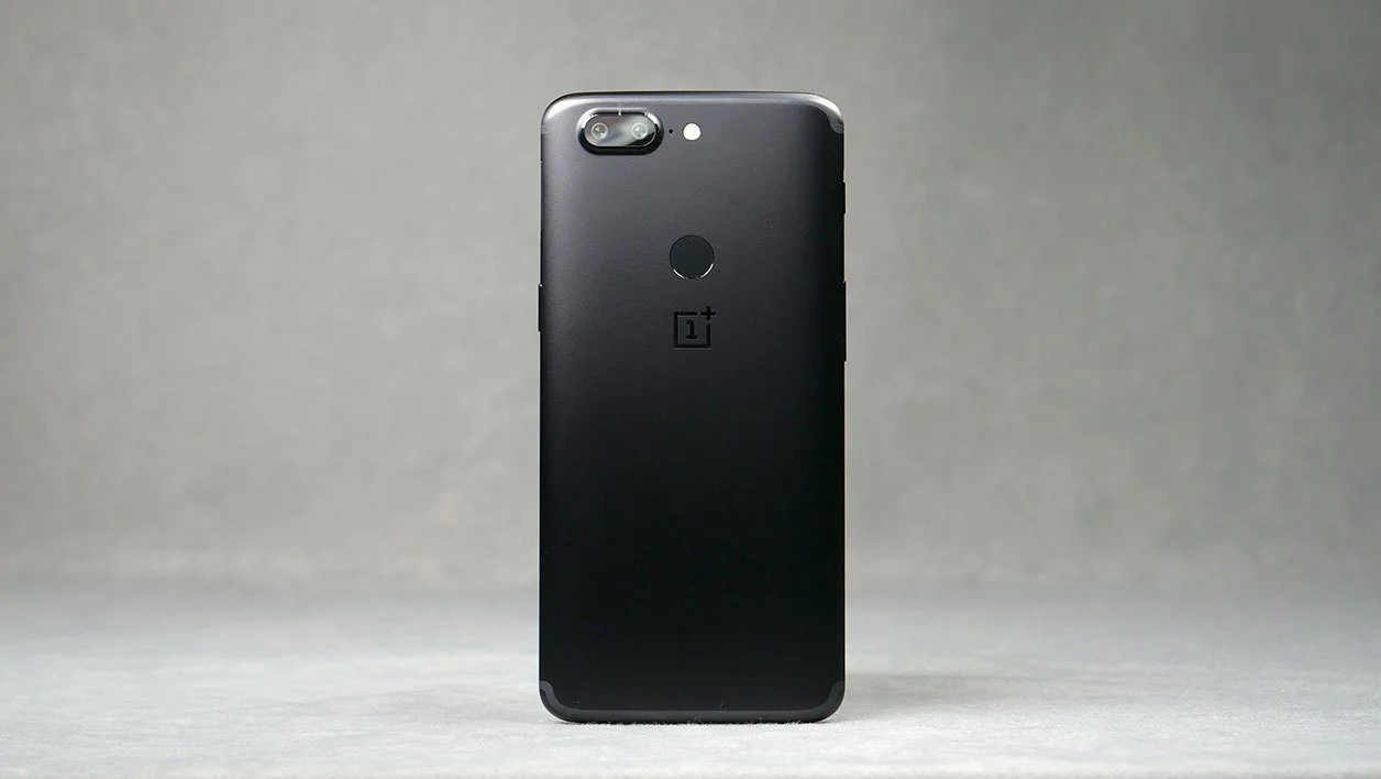 OnePlus 5T (6GB) 與 OnePlus Nord 4