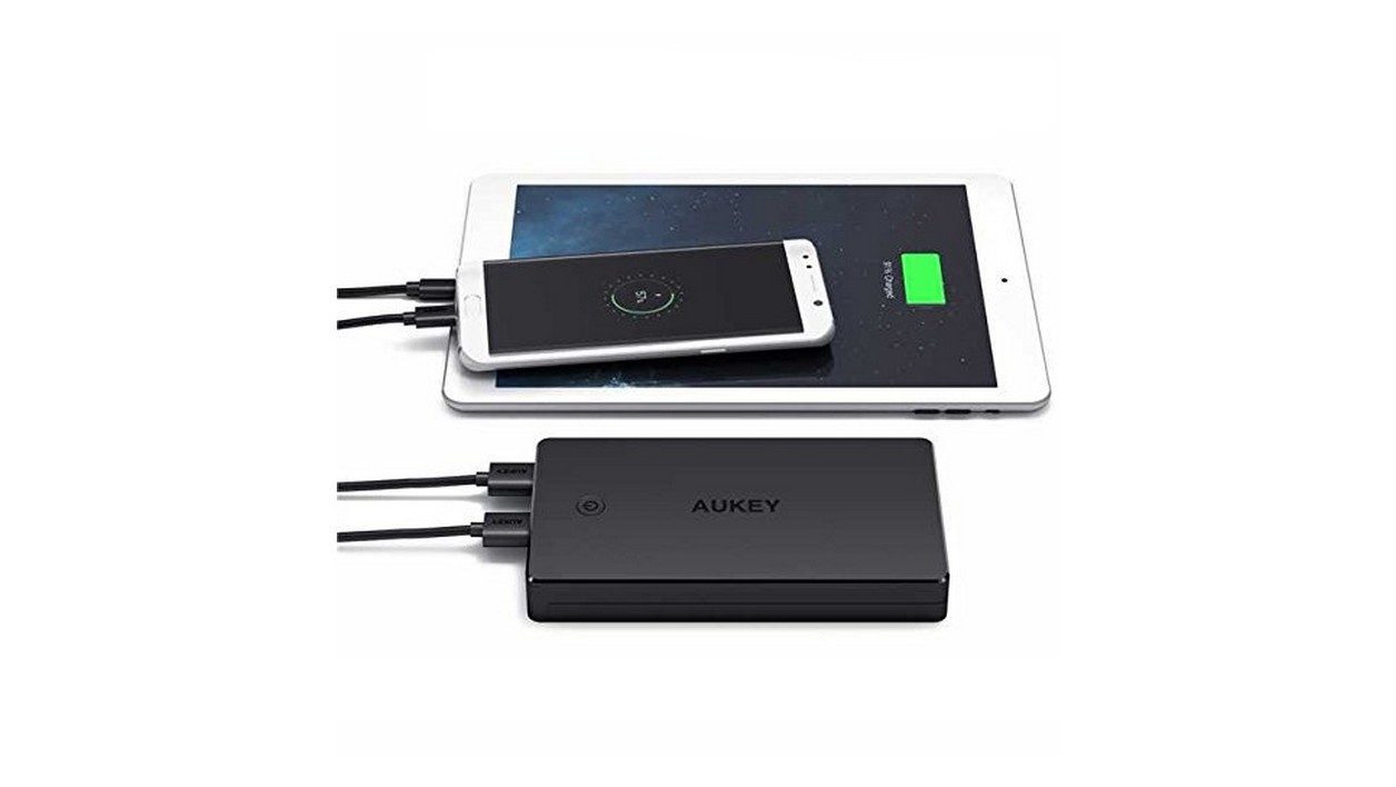 划算：一顆 20,000 mAh Aukey 電池不到 21 歐元