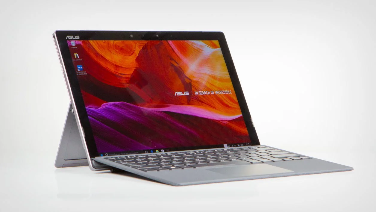 Asus Transformer 3 Pro T303UA กับ Samsung Galaxy Book 2 360