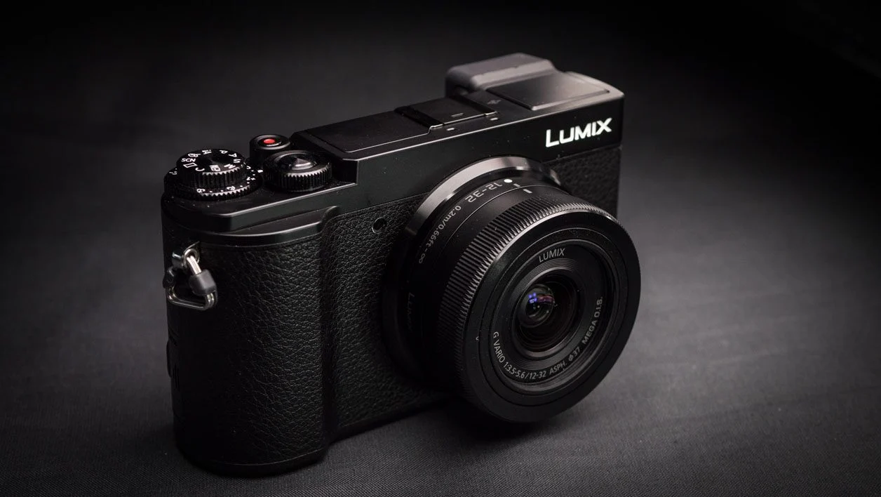 Panasonic Lumix GX9 กับ Panasonic Lumix S1H