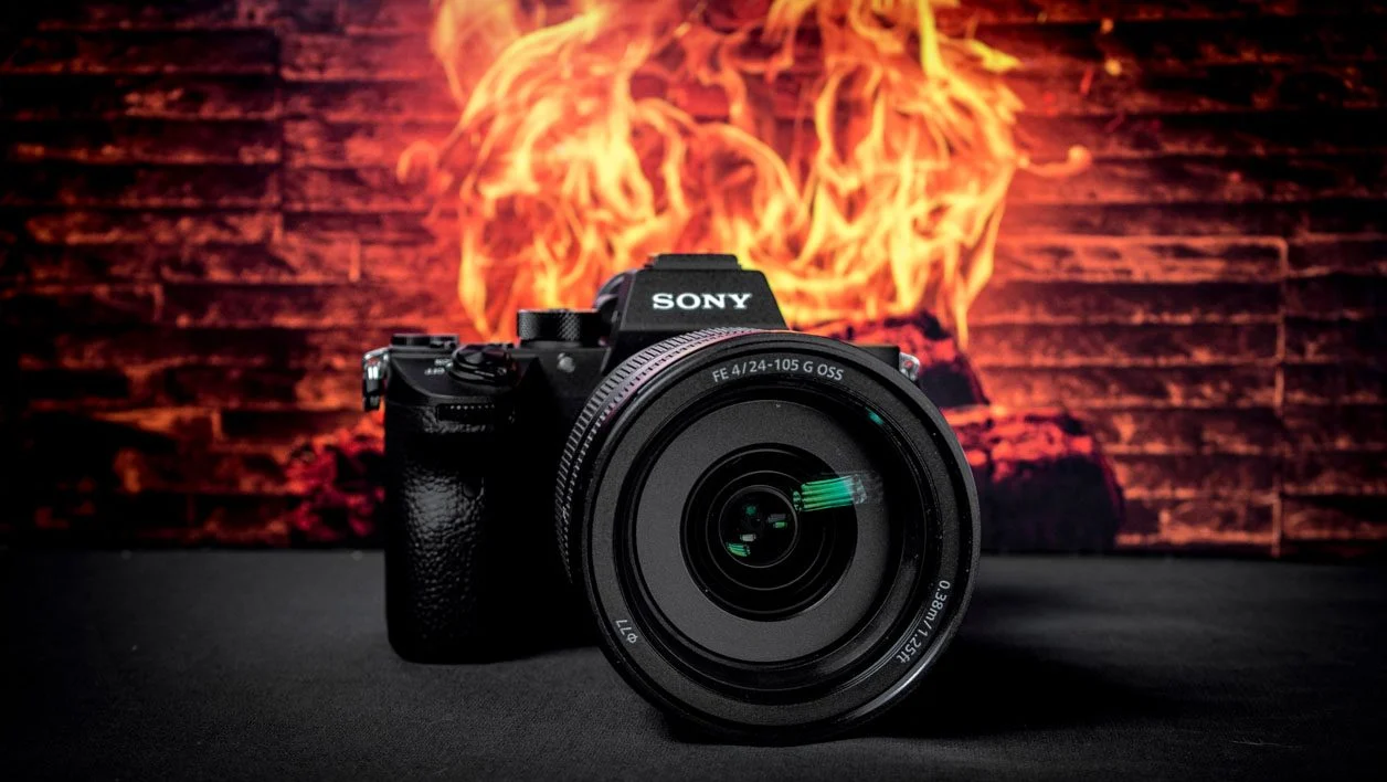 Sony Alpha A7R Mark III กับ Panasonic Lumix S1H