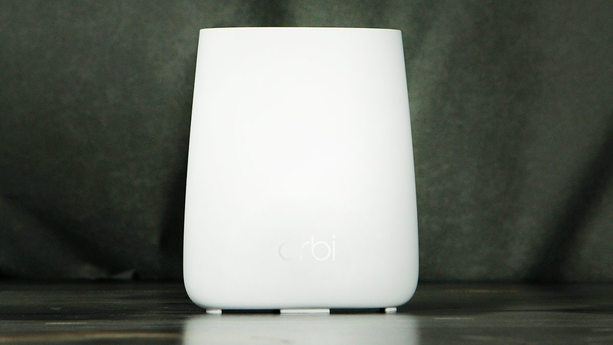 Netgear Orbi RBK20 与 Nighthawk A8000