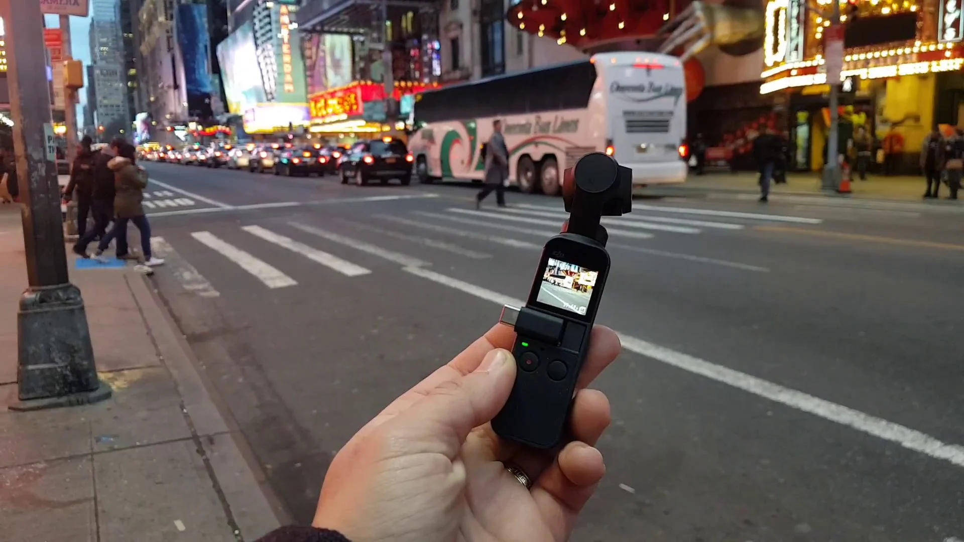 DJI Osmo Pocket 与 GoPro Hero8 Black