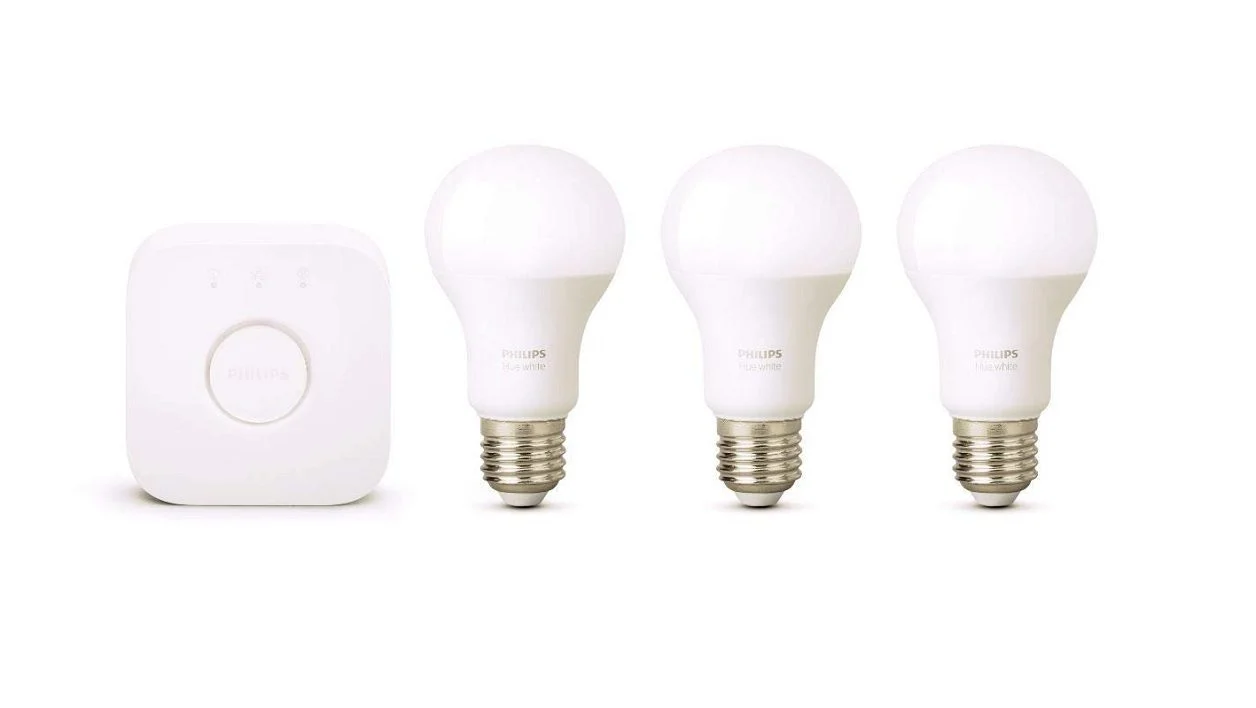 ข้อเสนอที่ดี: หลอดไฟเชื่อมต่อ Philips Hue สามหลอดในราคาเพียง 59 ยูโร