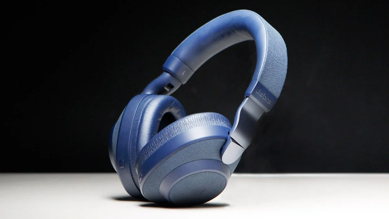 Jabra Elite 85h contre Ultimate Ears UE 適合