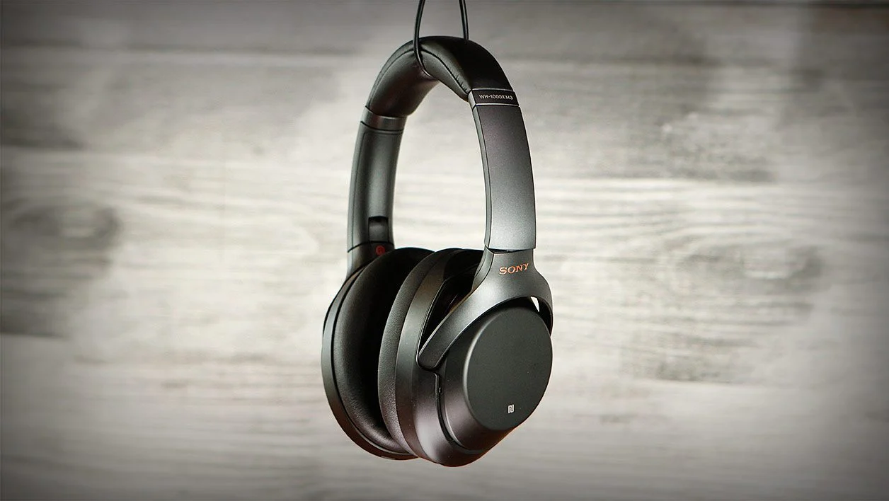 Sony WH-1000XM3 พร้อม Nothing Ear (สติ๊ก)