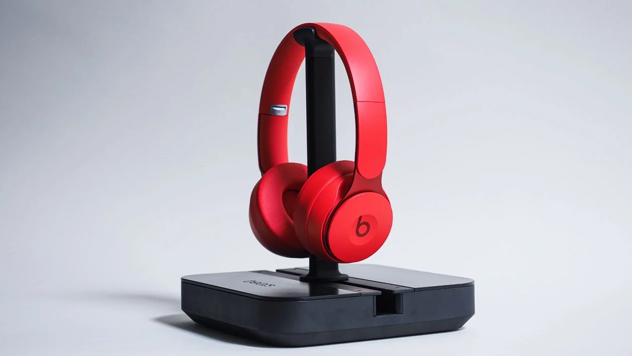 Beats Solo Pro 与 Shokz OpenRun Pro 2