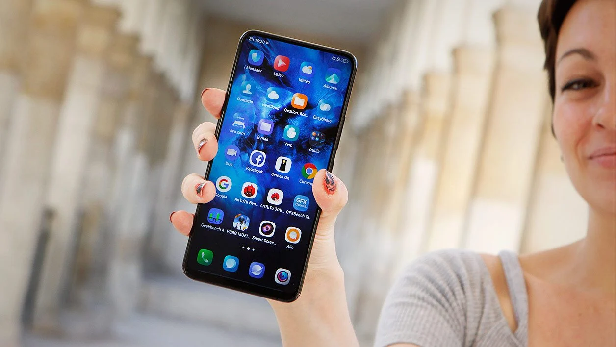 Vivo Nex 与 Google Pixel 9 Pro Fold