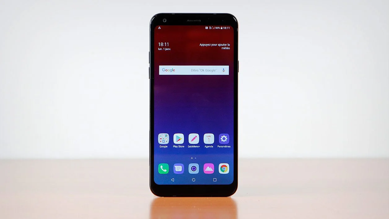 LG Q7 พร้อม Blackview Hero 10