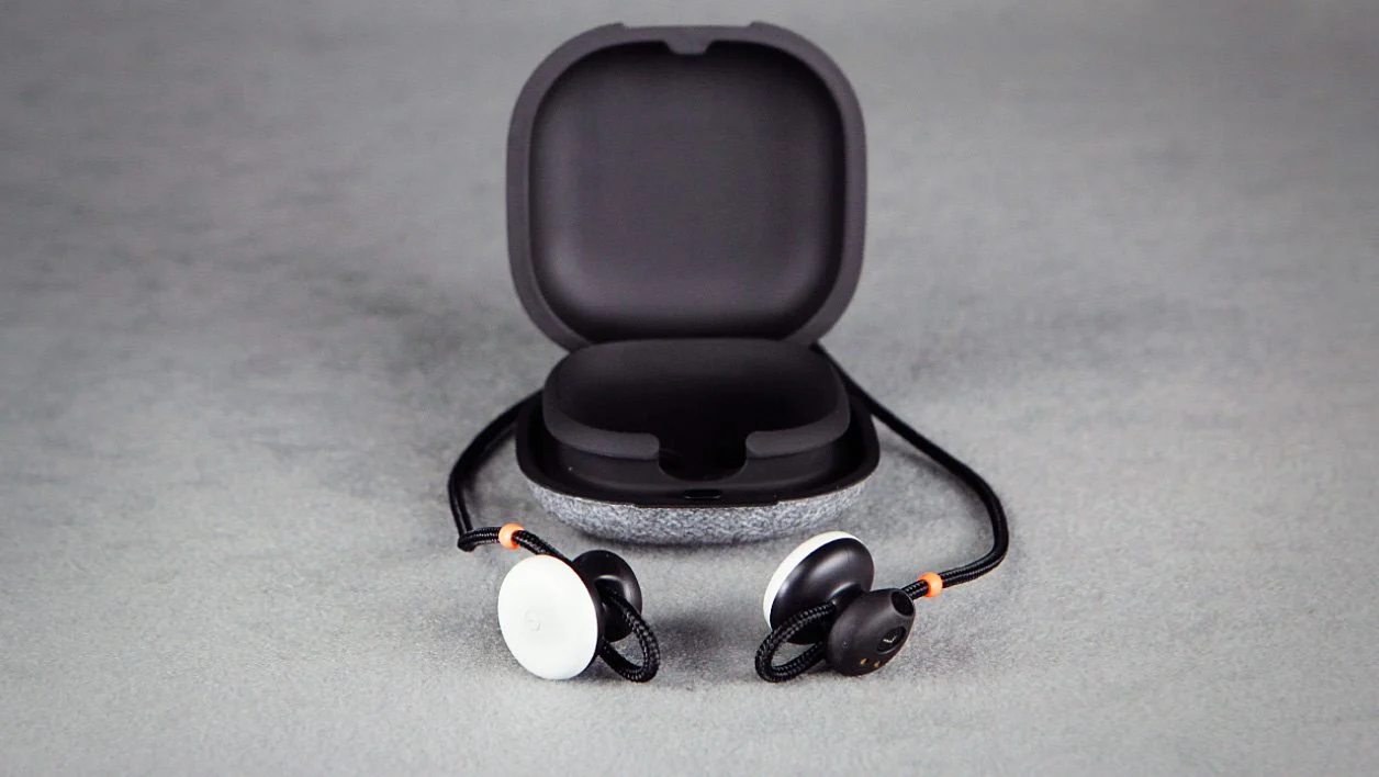 Google Pixel Buds 与 Ultimate Ears UE 贴合