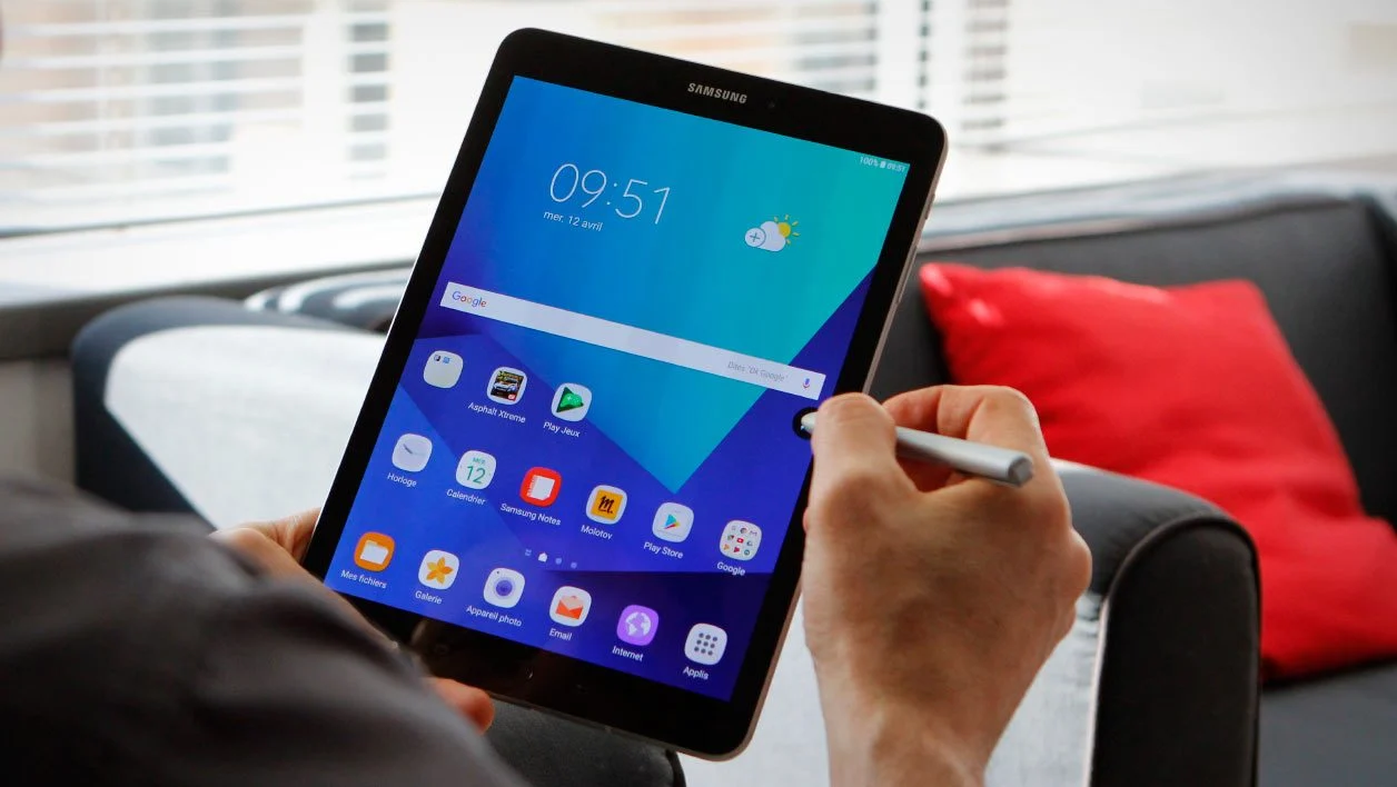 三星 Tab S3 Wi-Fi 與三星 Galaxy Tab A9+